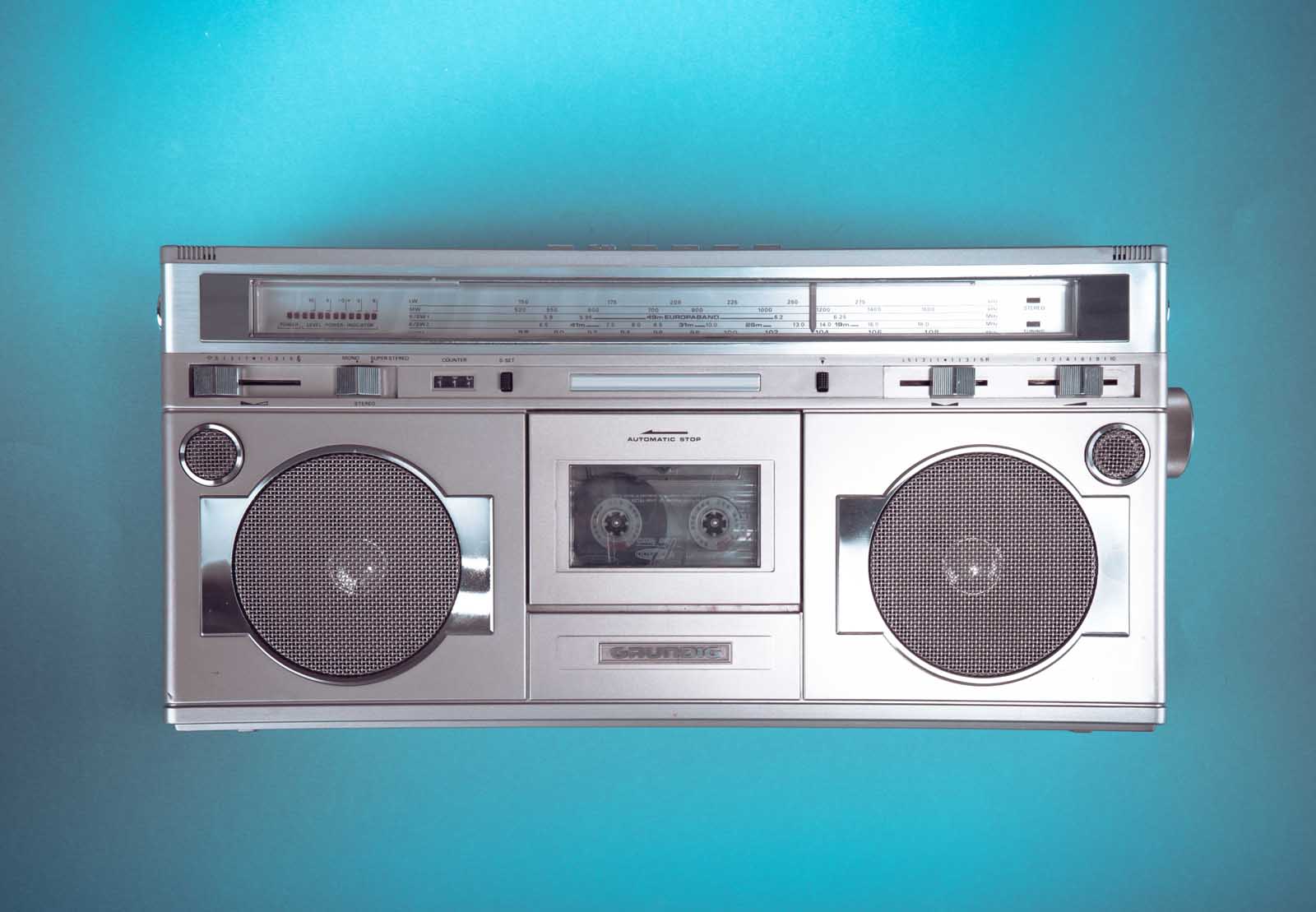 Retro-Stereo-Radio-Vector-X